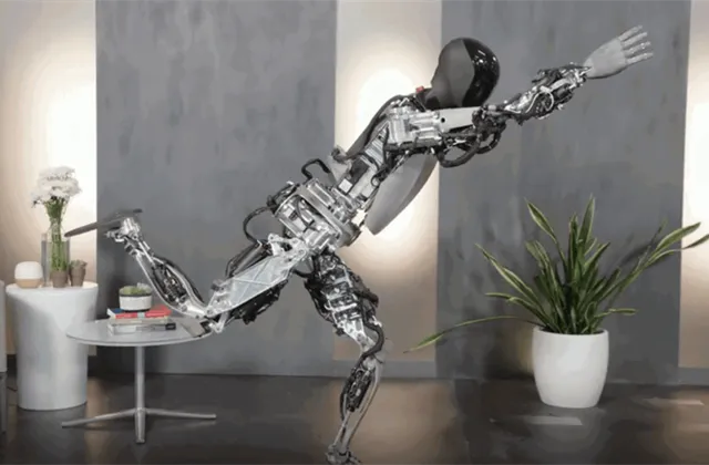 Robot Tesla Optimus - ilustrační foto