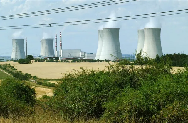ČEZ: Vláda údajně zvažuje zestátnit část firmy s jadernými elektrárnami