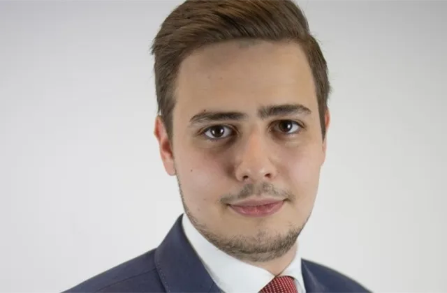 Tomáš Cverna (XTB): Akciový trh v USA se nezalekl ani vyhlídek na mírnější pokles sazeb, kryptoměnový trh netrpělivě vyhlíží halving