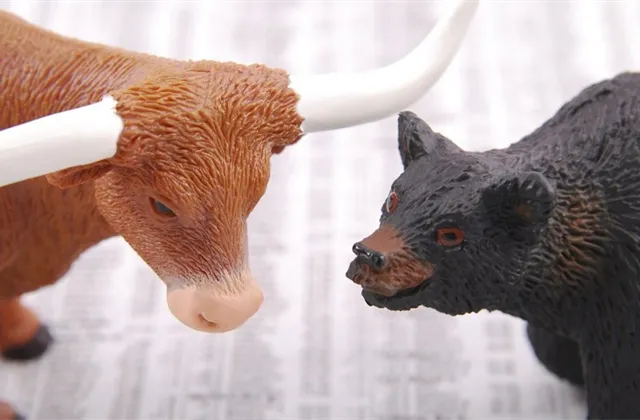 Sell in May? Záleží na tom, jestli si letošek "urvou" býci, nebo medvědi