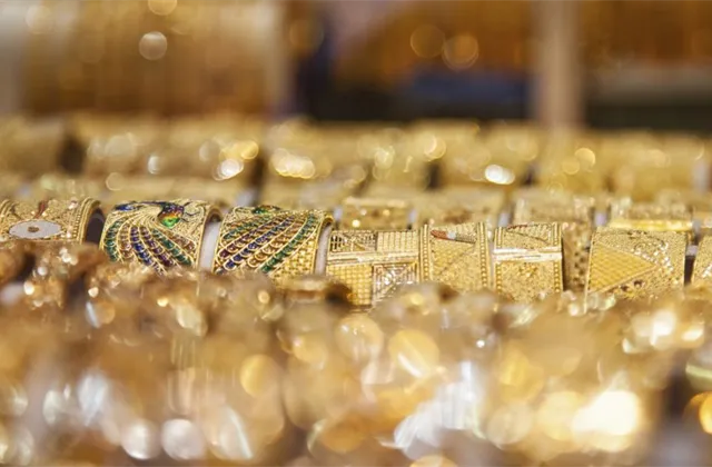 Zlato jako (ne)očekávaná tržní hvězda roku