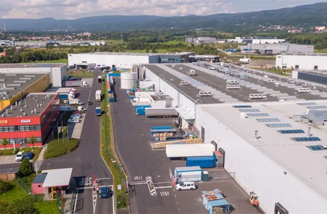 Čistý zisk průmyslového developera CTP v prvním pololetí stoupl o 13,6 % na 533,7 milionu eur
