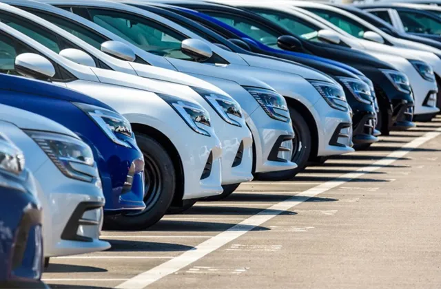 Petr Knap (EY Consulting): Evropské automobilky teď nejsou dostatečně inovativní, konkurenceschopné a rychlé ve vývoji softwaru. To jim komplikuje boj o místo na budoucí globální mapě