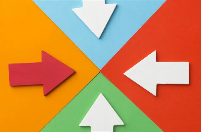 Americké akcie: Sektorové protipóly na vrcholu aneb Když do stejného bodu vedou různé cesty