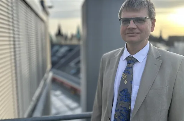 Stabilní a odhadnutelné prostředí bývalo předností Číny. Už to ale neplatí, říká Vilém Semerák z CERGE-EI