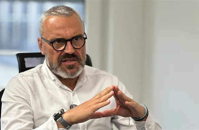 Petr Zajíc (Amundi): Trh má tendenci silněji reagovat na negativní zprávy. V prostředí klesajících sazeb by se mělo více dařit menším společnostem