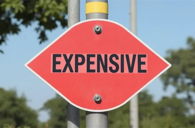 Světové akcie na maximu: Drahota z USA se projevuje i v globálním indexu