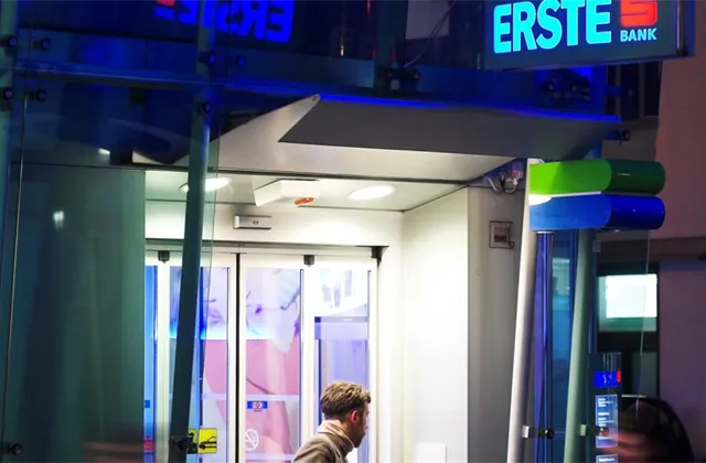 Erste Group Bank v prvních devíti měsících roku vydělala 2,52 miliardy eur, meziročně o 8,9 % více