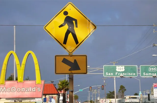 Míra nezaměstnanosti v USA v říjnu zůstala na 4,1 %, tvorba pracovních míst se ale kvůli hurikánům a stávkám prakticky zastavila