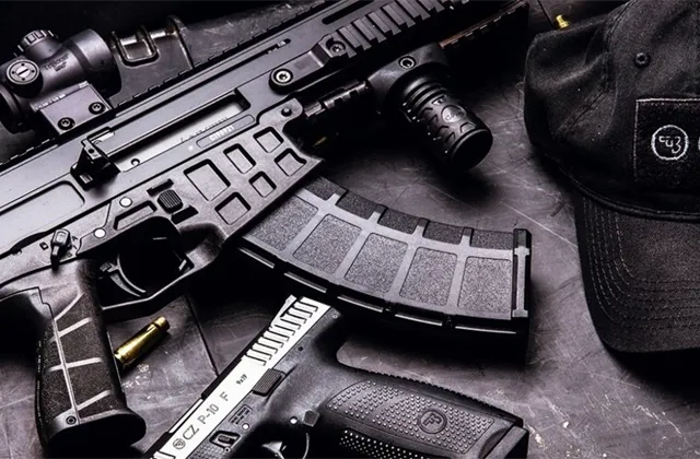 Zbrojovce Colt CZ Group letos do konce září vyskočily výnosy o 51,1 % na 14,97 miliardy korun