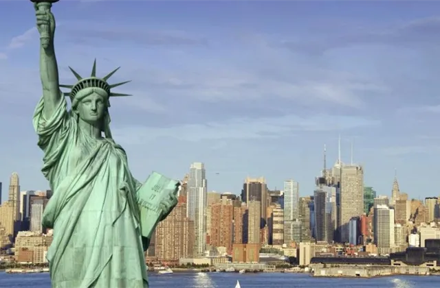 Růst americké ekonomiky v třetím čtvrtletí podle finálních dat překvapivě zrychlil na 3,1 %