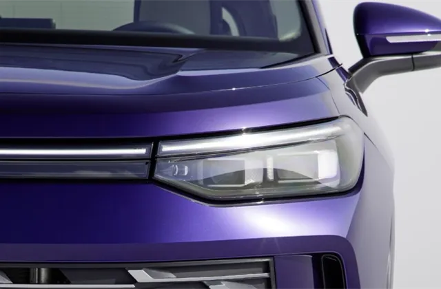 Rok 2024 byl pro automobilky hektický, pro ty evropské přímo špatný, říká Michal Semotan z J&T