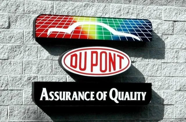 Výsledky DuPont vza 1Q2013: Zisk na akcii 1,56 USD (odhad: 1,53 USD), tržby 10,41 miliardy USD (v souladu s odhady)