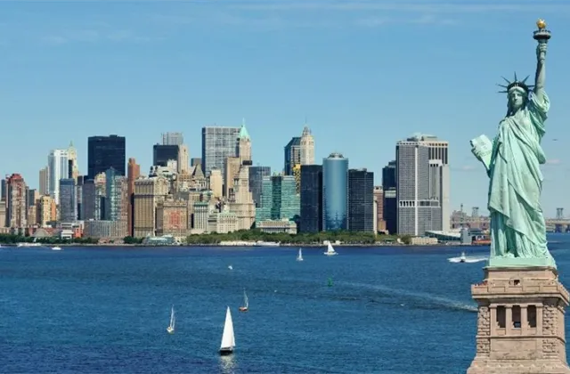 Nezaměstnanost v USA mírně vzrostla, zpomalil růst mezd