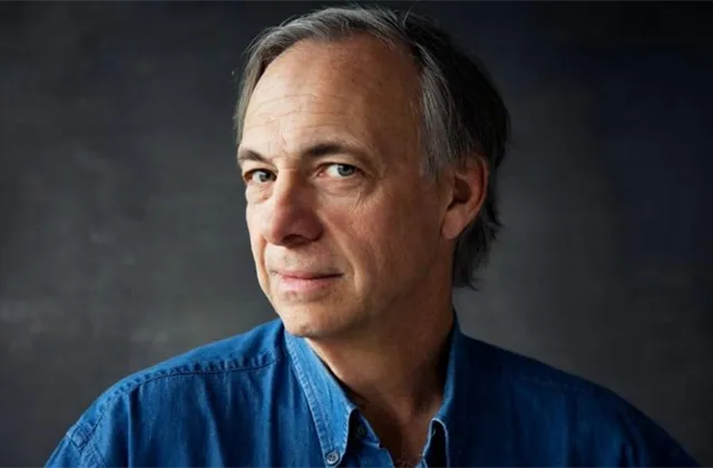 Ray Dalio vyzývá k obchodní dohodě USA s Čínou a snížení deficitu