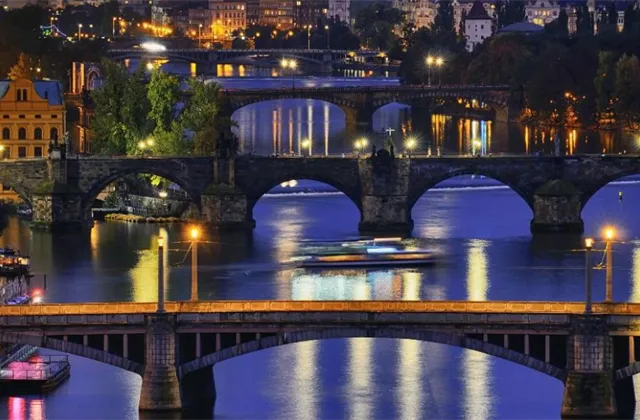 Inflace v Česku v dubnu klesla mírně pod 2% cíl ČNB