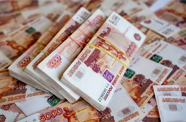 Konec měnového příběhu roku? Posilování rublu stojí na vratkých základech