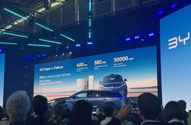 BYD, elektromobily, auto, veletrh