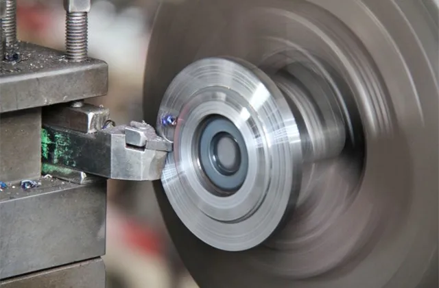 Itálie: Index nákupních manažerů ve zpracovatelském sektoru v srpnu 51,3 bodu (červenec: 50,4 bodu)