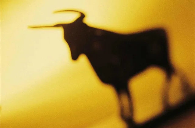 Akcie, komodity: 4 investiční tipy na zbytek roku