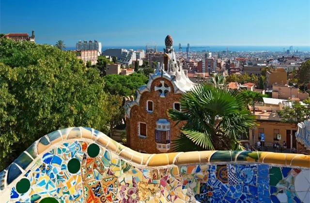 Španělsko: Index nákupních manažerů ve službách se v září nečekaně propadá na 49 bodů (srpen: 50,4 bodu, odhad: 50,9 bodu)