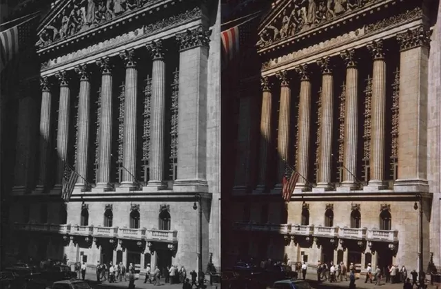 26 let od "černého pondělí". Hrozí něco podobného i dnes?