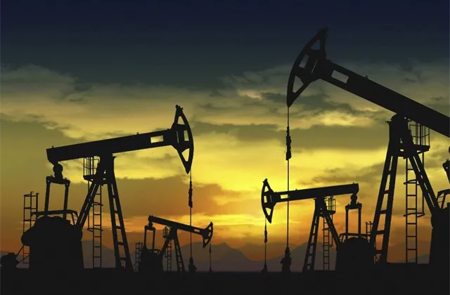 Cena ropy Brent přesahuje intradenní maximum a roste na 107,38 dolaru za barel