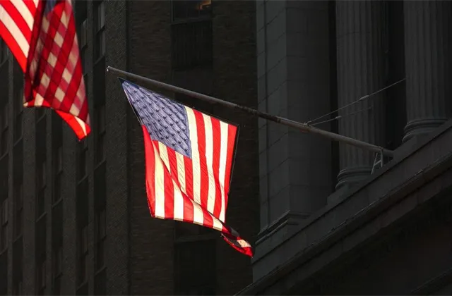 Výhled na nový obchodní týden: Sázejte na americké tituly, v Evropě hrozí poklesy