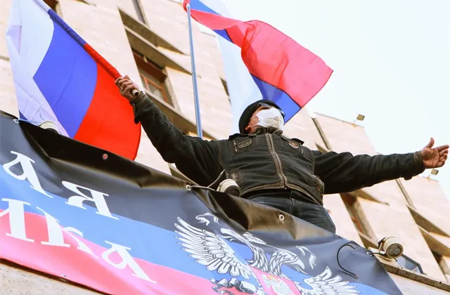 Ozbrojené síly Ukrajiny byly uvedeny do stavu plné bojové pohotovosti, kvůli hrozbě vypuknutí války s Ruskem, uvedl úřadující prezident