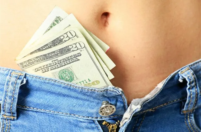 Bude dolar posilovat? Centrální banky pro to nyní dělají maximum