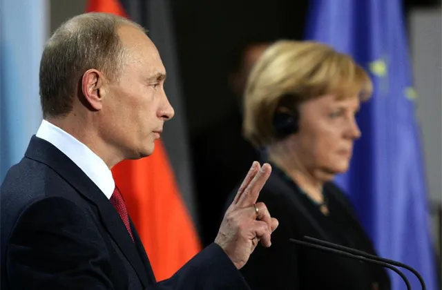 Ruští zákonodárci na Putinovu žádost stáhli povolení k vojenskému zásahu na Ukrajině