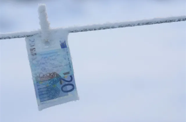 Inflace v eurozóně v červnu podle předběžných dat stagnuje na 0,5 %