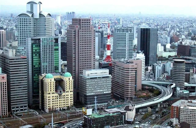 Japonsko: Index nákupních manažerů ve zpracovatelském sektoru v červenci klesl na 50,5 bodu z 51,5 bodu v červnu