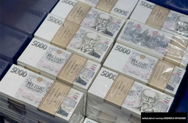 Deficit veřejných financí loni díky revizím klesl na 1,3 % HDP