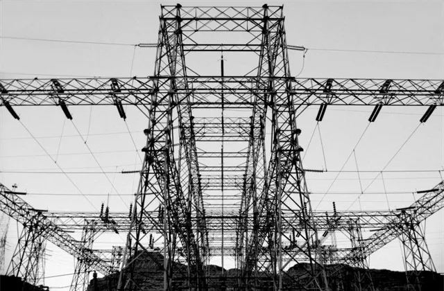 ČEZ v roce 2015: Dividenda, převzetí Slovenských elektrární a kapacitní trhy v Německu jako klíčové faktory pro vývoj cen akcií