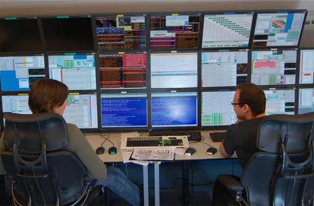 Levná ropa a výsledková sezóna: Které tituly má smysl sledovat v Evropě a na pražské burze?