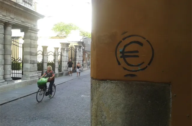 Budoucnost eurozóny "za řeckým rohem" očima dvou uznávaných ekonomů