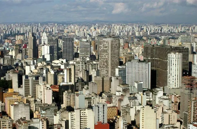 Brazilský real oslabuje, poprvé od roku 2004 prorazil hladinu 3 USD/BRL