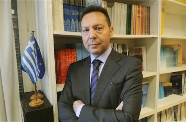 Podle šéfa řecké centrální banky potřebuje eurozóna reformy, aby se vyhnula "toxickému" populismu