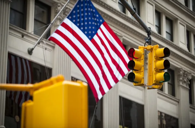 USA: Předběžný index nákupních manažerů v sektoru služeb v červnu klesá na 54,8 bodu z květnových 56,2 bodu (odhad: 56,5 bodu)