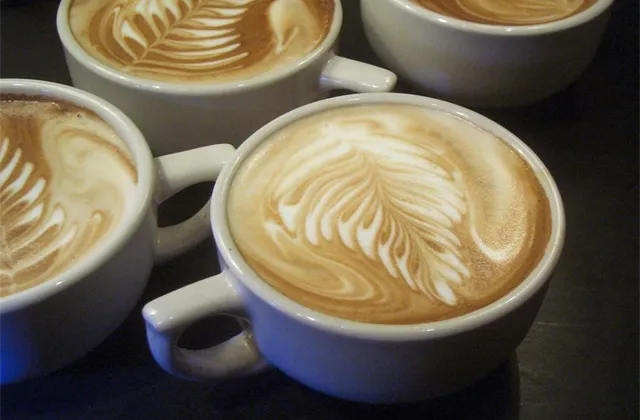 Jak z kávy dostat maximum? Nepijte ji ráno!