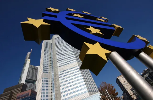 Výhled na nový obchodní týden: Zasedání ECB a data z amerického trhu práce obstarají živý začátek podzimu