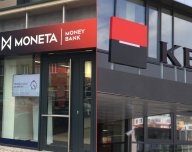 MONETA Money Bank a Komerční banka - ilustrační foto