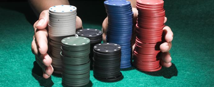 Poker, žetony, hazard, all-in - ilustrační foto